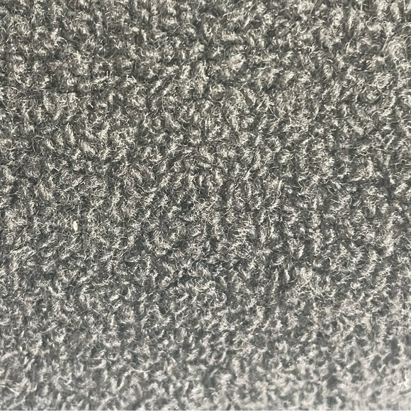 Lululemon On the Beat Belt Bag Sherpa 5L Black NWOT - Picture 9 of 15